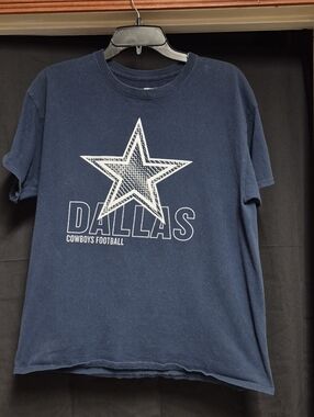 NFL Dallas Star Graphic Tee